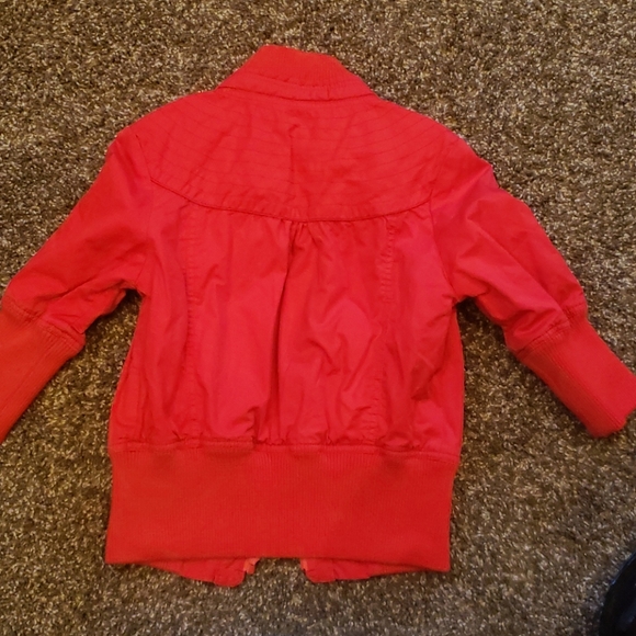 Red jacket - Picture 3 of 3